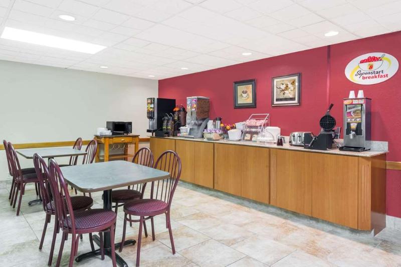 Holiday Inn Express & Suites - Milan - Sandusky Area By Ihg Bagian luar foto