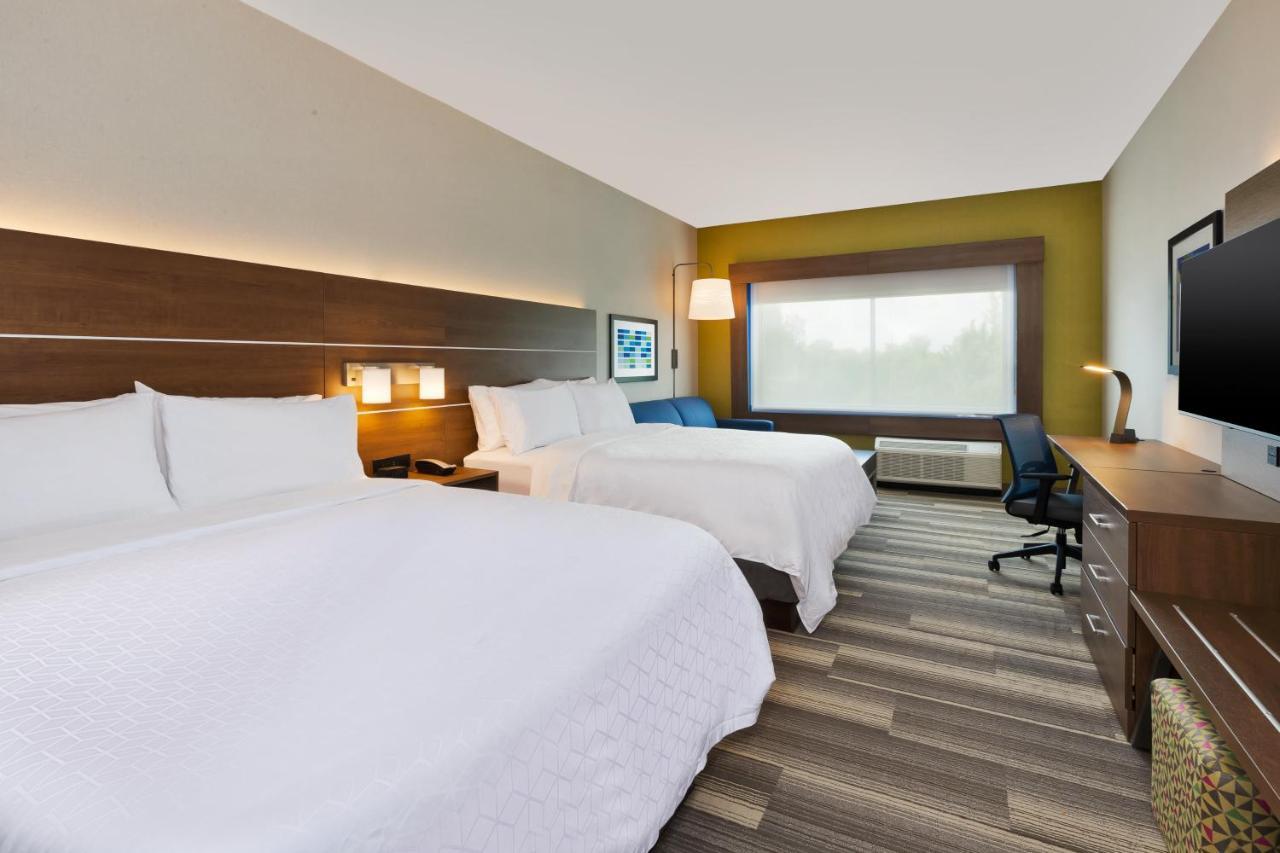 Holiday Inn Express & Suites - Milan - Sandusky Area By Ihg Bagian luar foto